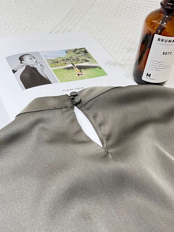 Amélie Pure Silk Tee - Padronn