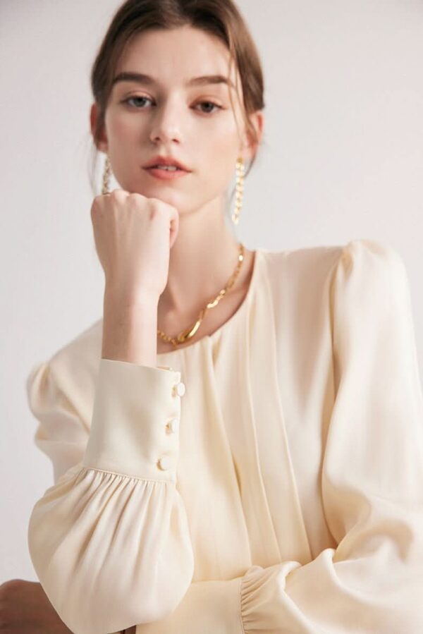 Vivea Graceful Silk Top - Padronn